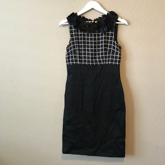 Taylor Dresses Windowpane Dress - Picture 5 of 9